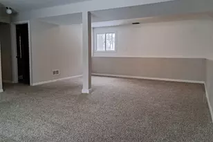 117 Liverpool Dr, Poplar Grove, IL 61065 - Photo 11