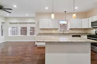 6818 S Chappel Ave, Chicago, IL 60649 - Photo 7