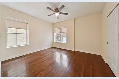 6818 S Chappel Avenue, Chicago, IL 60649 - Photo 9