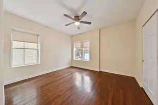 6818 S Chappel Ave, Chicago, IL 60649 - Photo 9