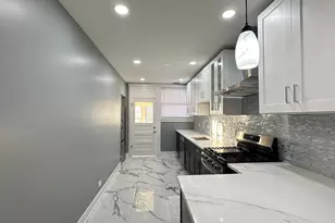 5224 N Bernard St, Chicago, IL 60625 - Photo 11