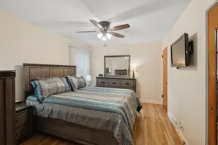 826 Brown Ave, Evanston, IL 60202 - Photo 11