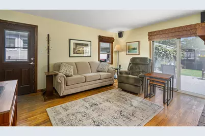 305 Schwab Street, Thornton, IL 60476 - Photo 9