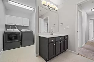 1107 Bull St, Normal, IL 61761 - Photo 31