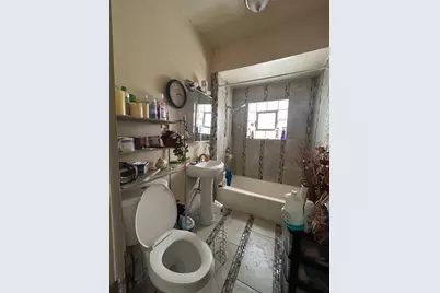 11633 S Parnell Avenue, Chicago, IL 60628 - Photo 5