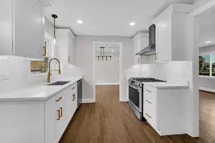 5945 Cleveland St, Morton Grove, IL 60053 - Photo 7