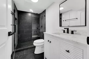 5945 Cleveland St, Morton Grove, IL 60053 - Photo 11