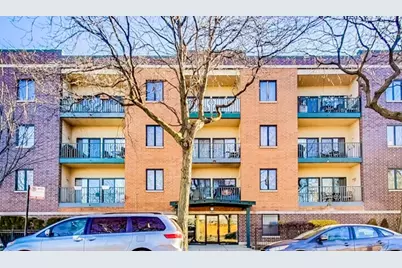 4625 W Lawrence Avenue #203, Chicago, IL 60630 - Photo 1