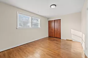 2031 W James St, Chicago, IL 60609 - Photo 11