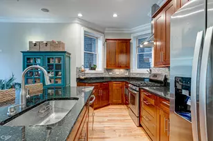 2116 W Potomac Ave, Chicago, IL 60622 - Photo 9