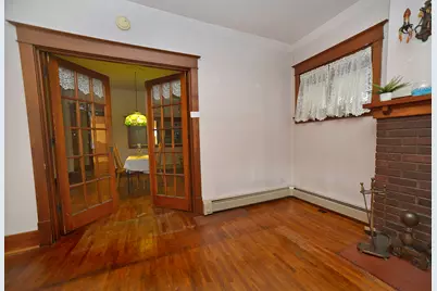 221 E Grove Street, Utica, IL 61373 - Photo 3