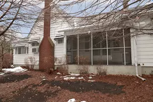 221 E Grove St, Utica, IL 61373 - Photo 21