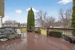 3701 Blue Ridge Dr, Carpentersville, IL 60110 - Photo 23