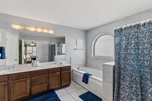 737 W St Johns Pl, Addison, IL 60101 - Photo 7