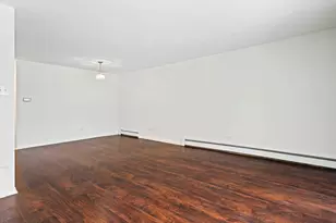 10606 S Depot St, Worth, IL 60482 - Photo 5