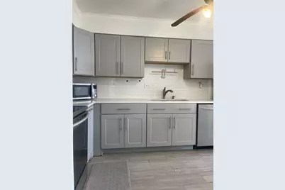 9445 Kenton Avenue #206, Skokie, IL 60076 - Photo 3