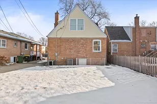 9646 S Harding Ave, Evergreen Park, IL 60805 - Photo 33