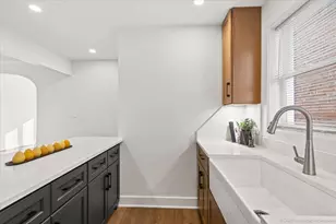 9646 S Harding Ave, Evergreen Park, IL 60805 - Photo 15