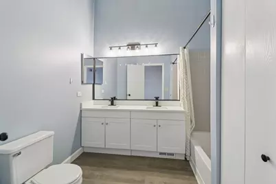 145 W Honeysuckle Drive, Round Lake Beach, IL 60073 - Photo 21