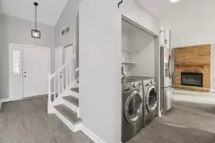 145 W Honeysuckle Dr, Round Lake Beach, IL 60073 - Photo 7