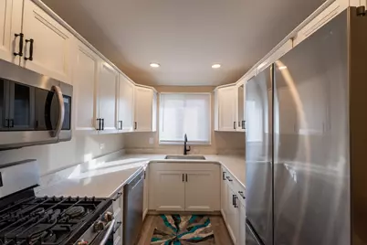 774 Terrace Court #T, Elgin, IL 60120 - Photo 5