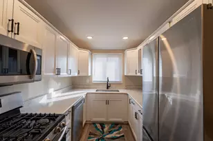 774 Terrace Ct, Elgin, IL 60120 - Photo 5