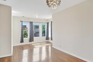 6712 S Ridgeland Ave, Chicago, IL 60649 - Photo 3