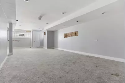 8145 S Euclid Avenue, Chicago, IL 60617 - Photo 19