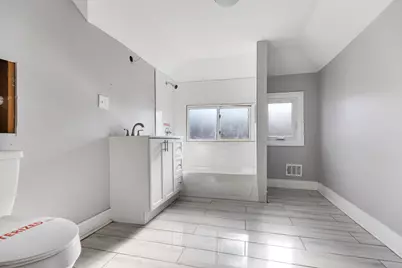 8145 S Euclid Avenue, Chicago, IL 60617 - Photo 15