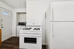 2420 Pecan St, Joliet, IL 60435 - Photo 11