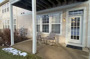 1587 Millbrook Dr, Algonquin, IL 60102 - Photo 9