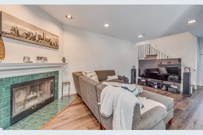 [Address not provided], Naperville, IL 60540 - Photo 11