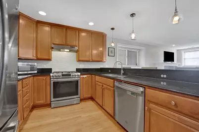 930 W Agatite Avenue #G, Chicago, IL 60640 - Photo 9