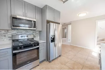 5214 N Natoma Avenue, Chicago, IL 60656 - Photo 5
