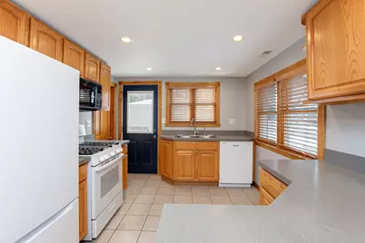 453 Ingalton Avenue, West Chicago, IL 60185 - Photo 7