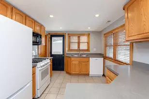 453 Ingalton Ave, West Chicago, IL 60185 - Photo 7