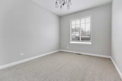 [Address not provided], Aurora, IL 60506 - Photo 7