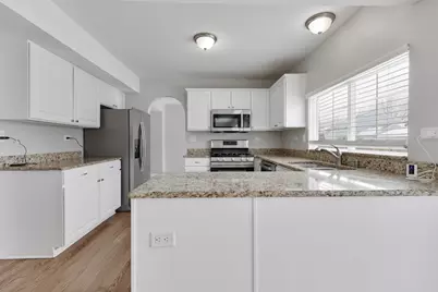 [Address not provided], Aurora, IL 60506 - Photo 11