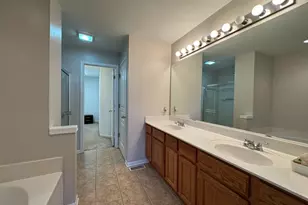 3029 Peachtree Cir, Aurora, IL 60502 - Photo 11