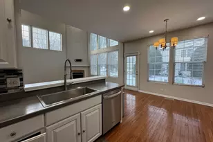 3029 Peachtree Cir, Aurora, IL 60502 - Photo 7