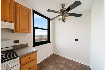 2605 S Indiana Avenue #2107, Chicago, IL 60616 - Photo 15