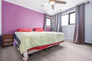 1090 W Grant Dr, Des Plaines, IL 60016 - Photo 11