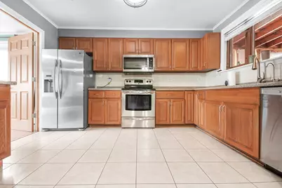 1090 W Grant Drive, Des Plaines, IL 60016 - Photo 5