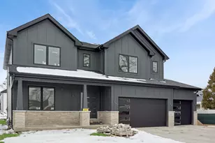 11036 Austin Ave, Chicago Ridge, IL 60415 - Photo 1