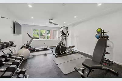 2033 Sherman Avenue #409, Evanston, IL 60201 - Photo 15