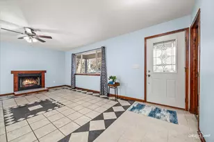 415 N West St, Plano, IL 60545 - Photo 3