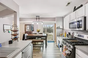 1010 Symphony Dr, Aurora, IL 60504 - Photo 9