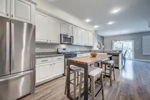 201 Dorset Ave, Oswego, IL 60543 - Photo 11