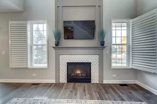 201 Dorset Ave, Oswego, IL 60543 - Photo 21