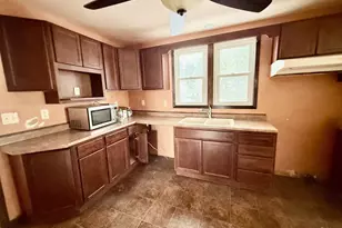 313 3rd St, Standard, IL 61363 - Photo 11